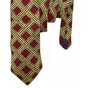 Men's Burgundy and Gold Patterned Silk Tie
